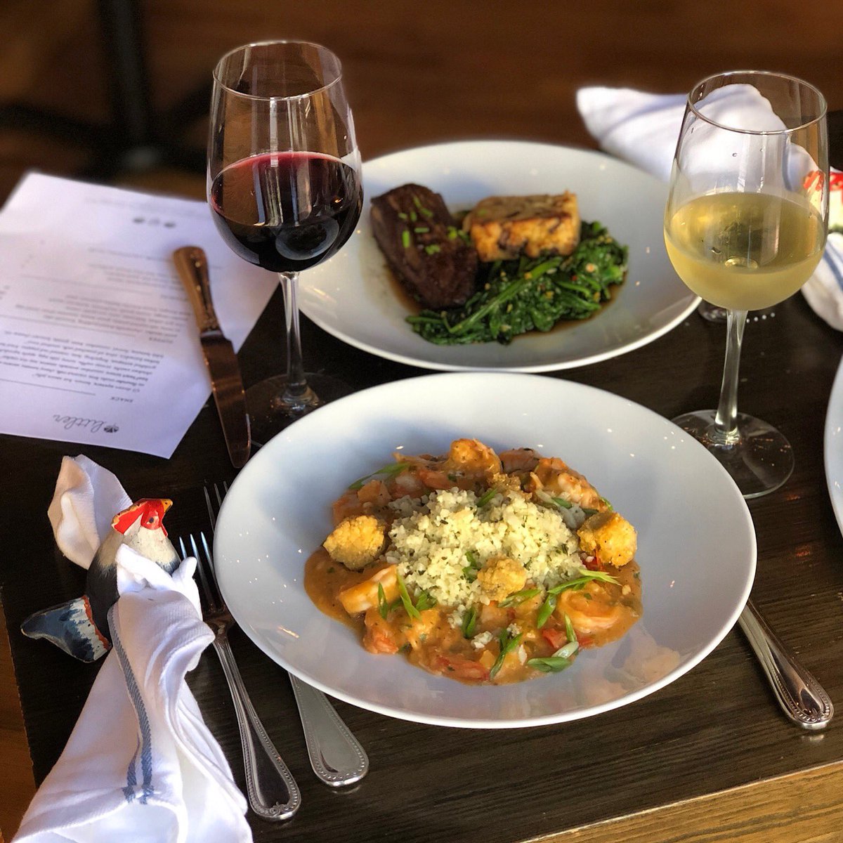 Cap off your weekend with a hot meal and half priced wine 🍷 (pro tip: we have half priced wine every Sunday night!) #wine #sunday #dinnergoals