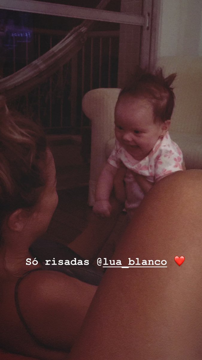 CentraLuaBlanco's tweet photo. Lua via Instagram Stories da Ana Terra Blanco [📷🌙] https://t.co/E0fFSQFSIO