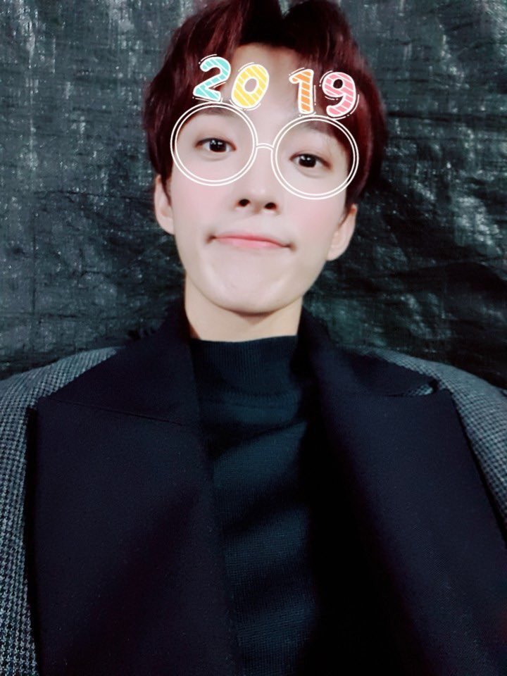 ✩彡 entry 006/365 @pledis_17 — the boys were so good today! i just watched their perf & woah it’s still leaving me breathless even if i listen to their songs everyday. they always give us their best when they perform & always thank us genuinely w/ their posts 고맙다 새분틴!!