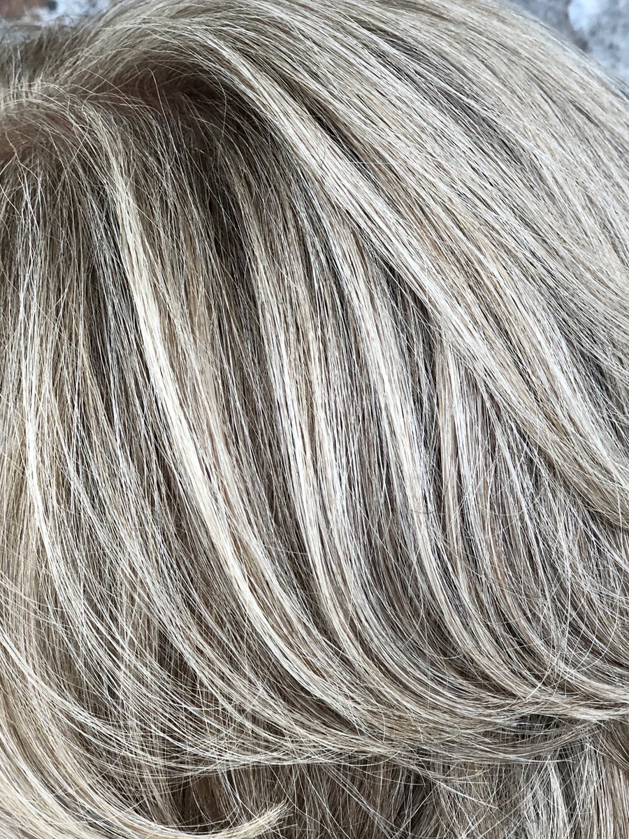 lanacapria's tweet photo. Grey Blending! #redkenultrarichchromatics #redkenobsessed #imagesolutionssalon #syracuse https://t.co/8DLeQSLroC