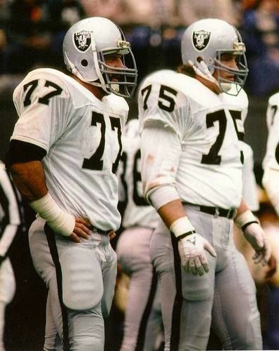 Happy birthday to Howie Long, one of the greatest Raiders and Hall of Fame class of 2000! 