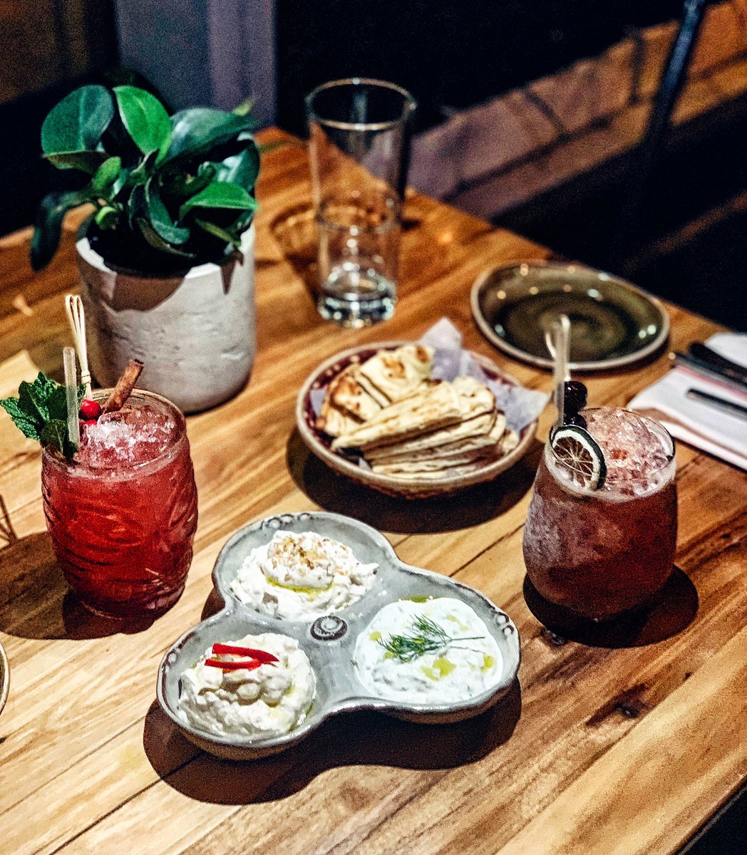 justtututiny's tweet image. @CommitteeBoston offers Mediterranean food that is both simple and shareable with classic meze style dining full of all kinds of small plates + spreads. Well-crafted cocktails, delicious food &amp;amp; trendy atmosphere 🖤 #bestofboston #bostonfoodies #mediterraneanfood