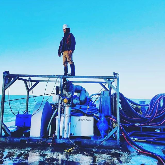 CDAtechnical's tweet photo. Another CDA grad on top of the world! @oldworldjewish #CDAtech #cdiver #commericaldiver #hardhatlife #hardwork #hardworkpaysoffs #hardhatdiving #underwaterwelder #welding #dirtyhandscleanmoney #veterans #kirbymorgan #deepwaterdiver #construction #Commerc… https://t.co/Z410UOWezL https://t.co/PCKH4KUVvY