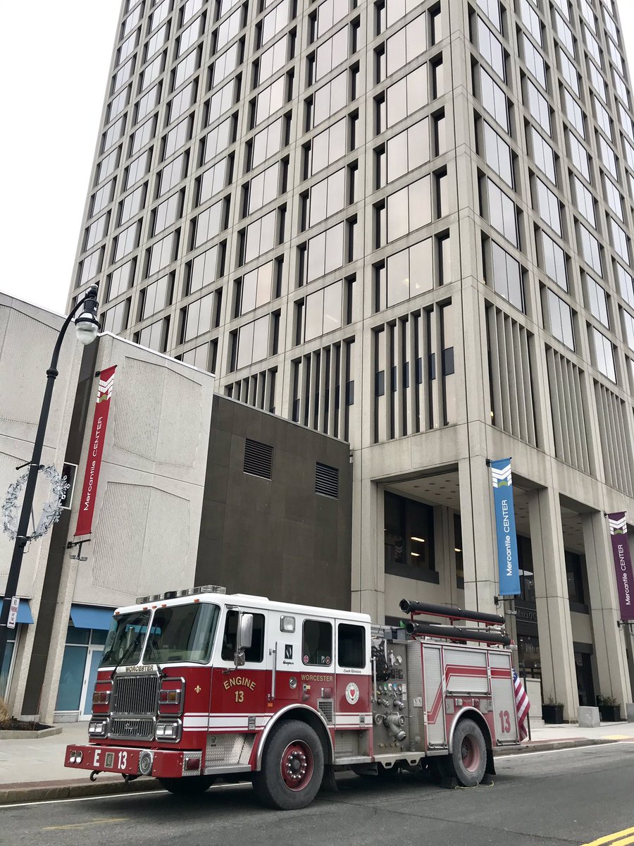 ChrisPetersonTG's tweet image. Training at 100 Front St.  @WorcesterFD @telegramdotcom #Engine13