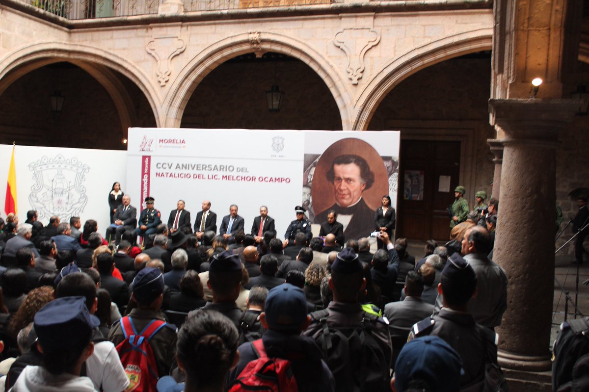 MedardoSernaG's tweet photo. Para gloria de Michoacán y de México, hace 205 nació Melchor Ocampo, el liberal y Filósofo de la Reforma que en 1847 reabrió el Colegio de San Nicolás. Agradezco al Honorable Ayuntamiento de Morelia la invitación para estar presente en la ceremonia en honor al prócer. https://t.co/XQv7eR2gnU