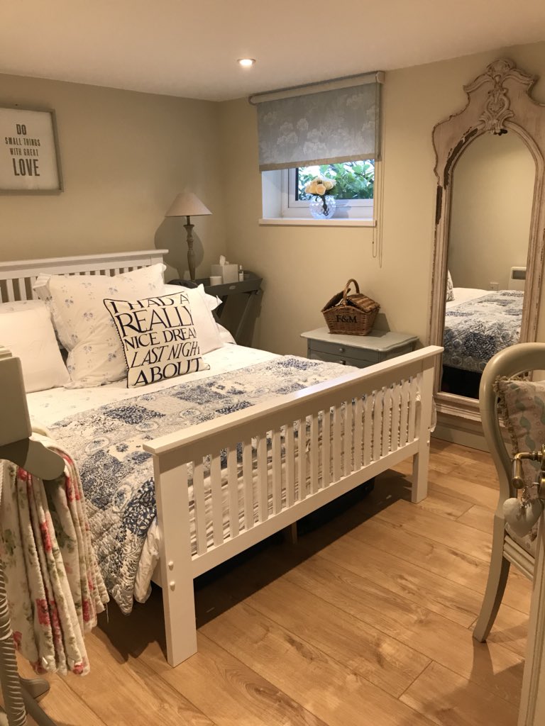 theFamilySK's tweet photo. The #annex guest ready again following much use from all the Christmas festivities! #hyggehome #homefromhome #cosyhome #weekendaway #theoldstables #cottagelife #lifeinthecountry https://t.co/coehyYeZTz