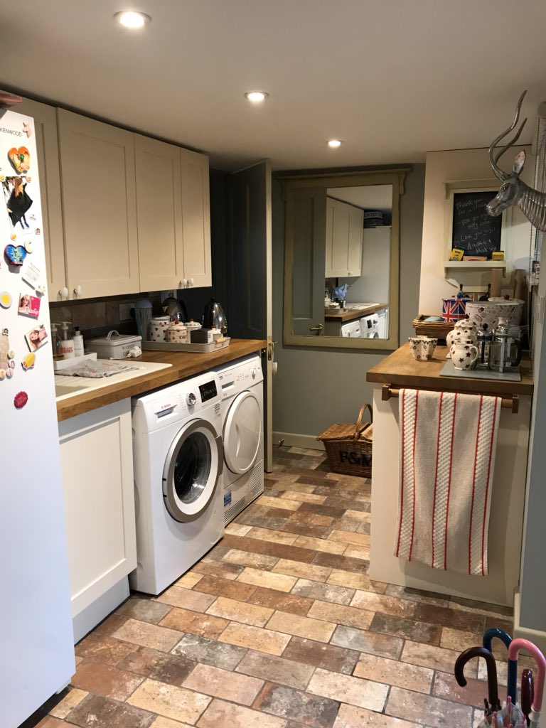 theFamilySK's tweet photo. The #annex guest ready again following much use from all the Christmas festivities! #hyggehome #homefromhome #cosyhome #weekendaway #theoldstables #cottagelife #lifeinthecountry https://t.co/coehyYeZTz
