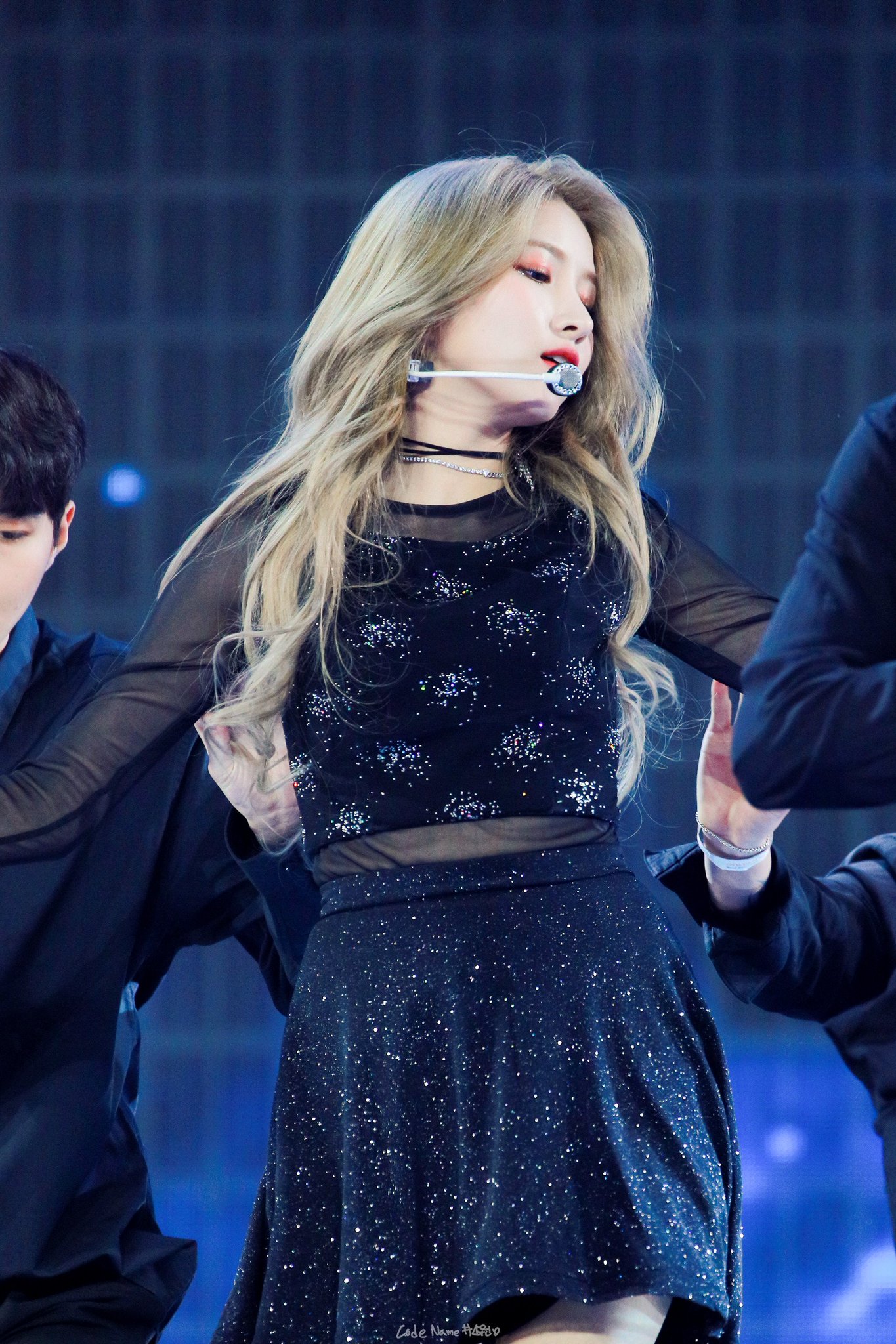 DwPS-tFUUAAjS-3.jpg:large