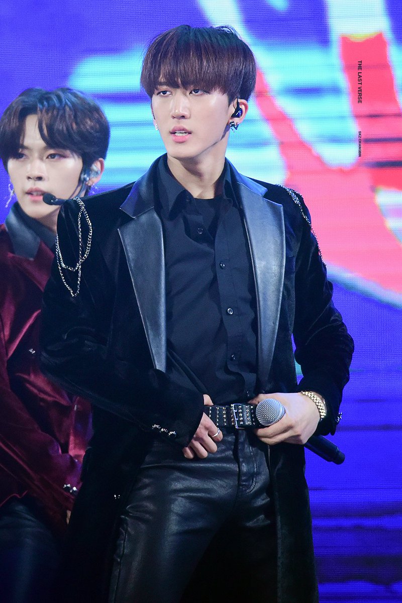 TheLastVerse_cb's tweet photo. 190106 고척스카이돔 #창빈 #changbin 스물한살 비니도 역시나 멋있어🖤

#StrayKids #스트레이키즈
@Stray_Kids https://t.co/gvBmB8eRBp