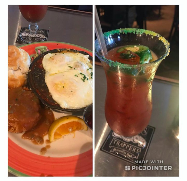 #brunching at it's best...open @ 10am for your #SundayFunday