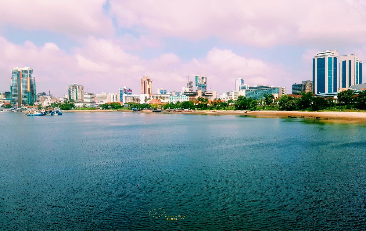 dionizy_shots's tweet image. Heri Ya Mwaka Mpya... 
#pichaZaSimu 
#SamsungNote5