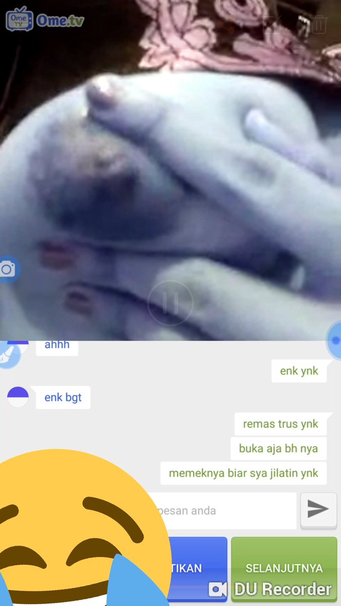 Daroli3's tweet photo. Awalnya malu2 tapi keenakan n croot juga dia😂😂😂 https://t.co/chLwkS98m8