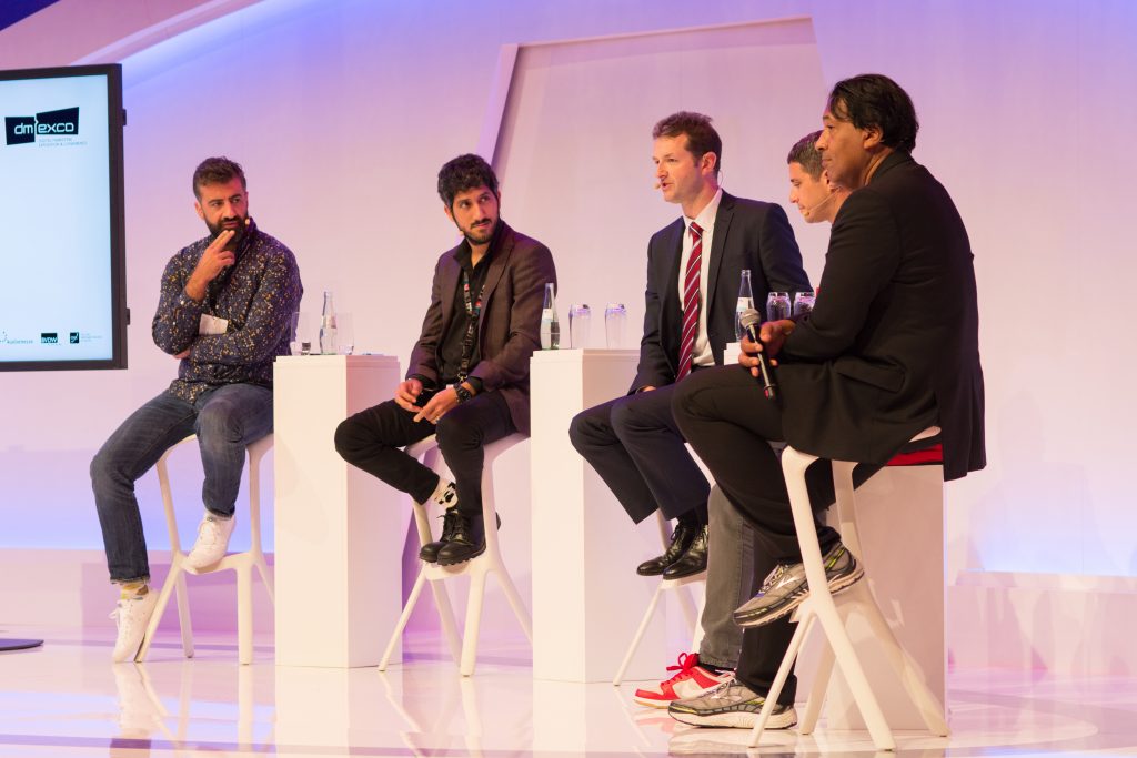 ReadyTalk's tweet image. Is the moderated panel discussion right for your webcast? Learn what situations lend themselves well to this format: bit.ly/2SxqnO3 via @TalkPointTeam