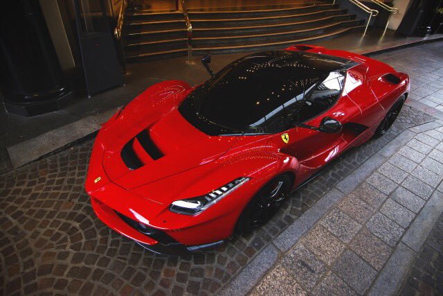 DreamCarsj's tweet photo. LaFerrari https://t.co/f3z9LZ6QXO