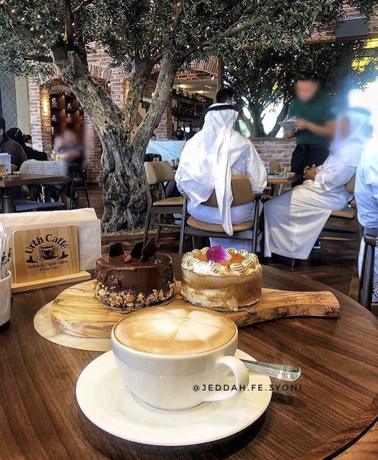 منيو وفروع ورقم مطعم ايرث كافيه Urth Cafe
