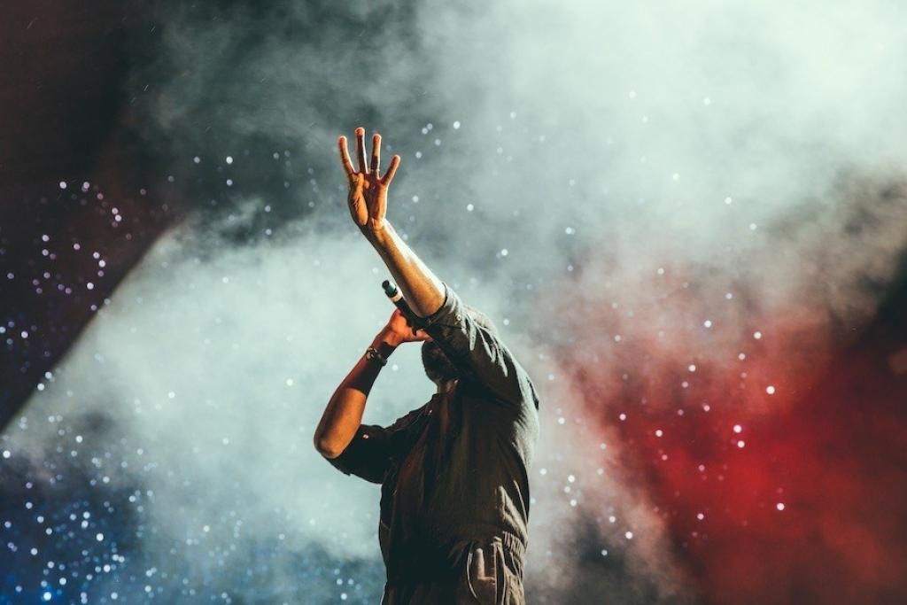 getfansi's tweet photo. That Was the Year That Was: The 3 Themes That Defined #Music #Publishing in 2018 - via @Synchtank https://t.co/enAKcVLPYp https://t.co/fY7aO9WXSN