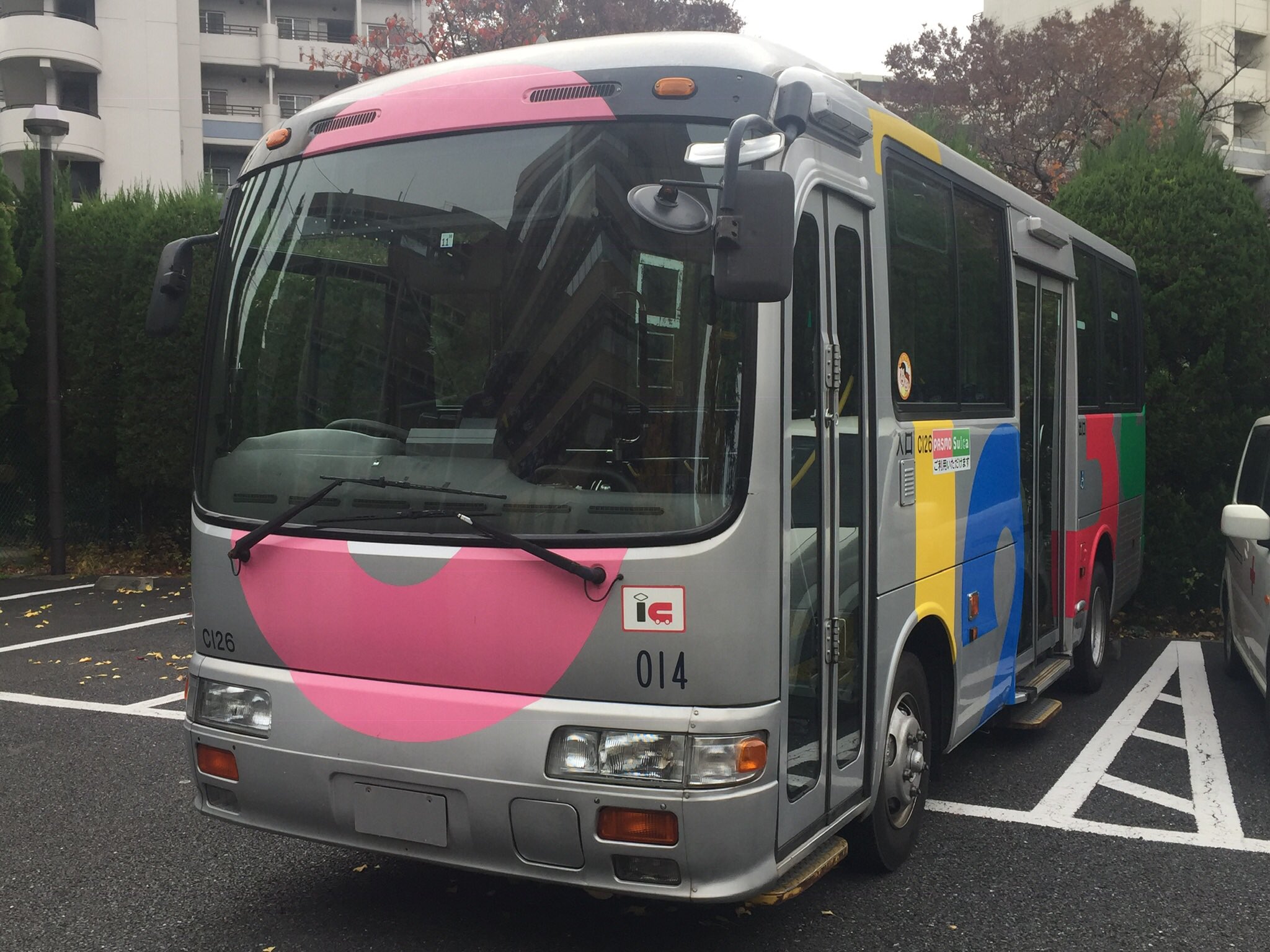 雲州巫女 18年11月付で廃車になった小田急バス武蔵境営業所所属だった武蔵野市のコミュニティバスムーバス14号車 日野リエッセ04年 平成16年製造 14年間 武蔵境駅 三鷹駅近辺などを走り続けた全国初のコミュニティバス顔であった 許可を得て撮影