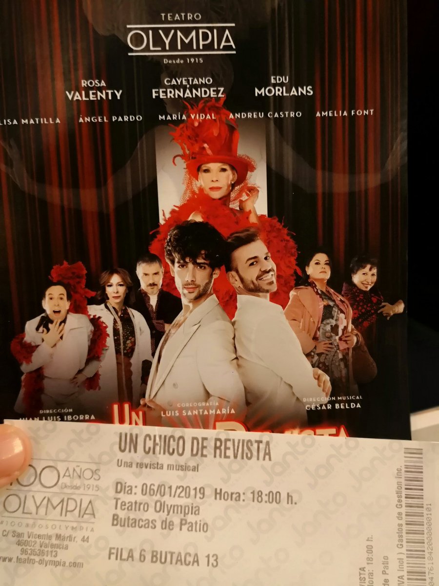 potter_pan's tweet photo. Mi amiga @tazodemew me ha invitado al teatro. Una de plumas y brilli brilli ❤️
#UnChicoDeRevista https://t.co/z4fAuNccgA