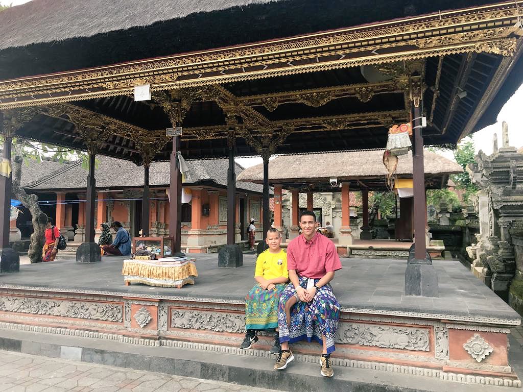 FelicityShiba's tweet photo. These two ๐ Best friend home from Uni. โค๏ธ #Nomads #TimeTravelers #MiddleChildMissing #BoysInBali ๐ฎ๐ฉ https://t.co/9G2Nd0IUKu