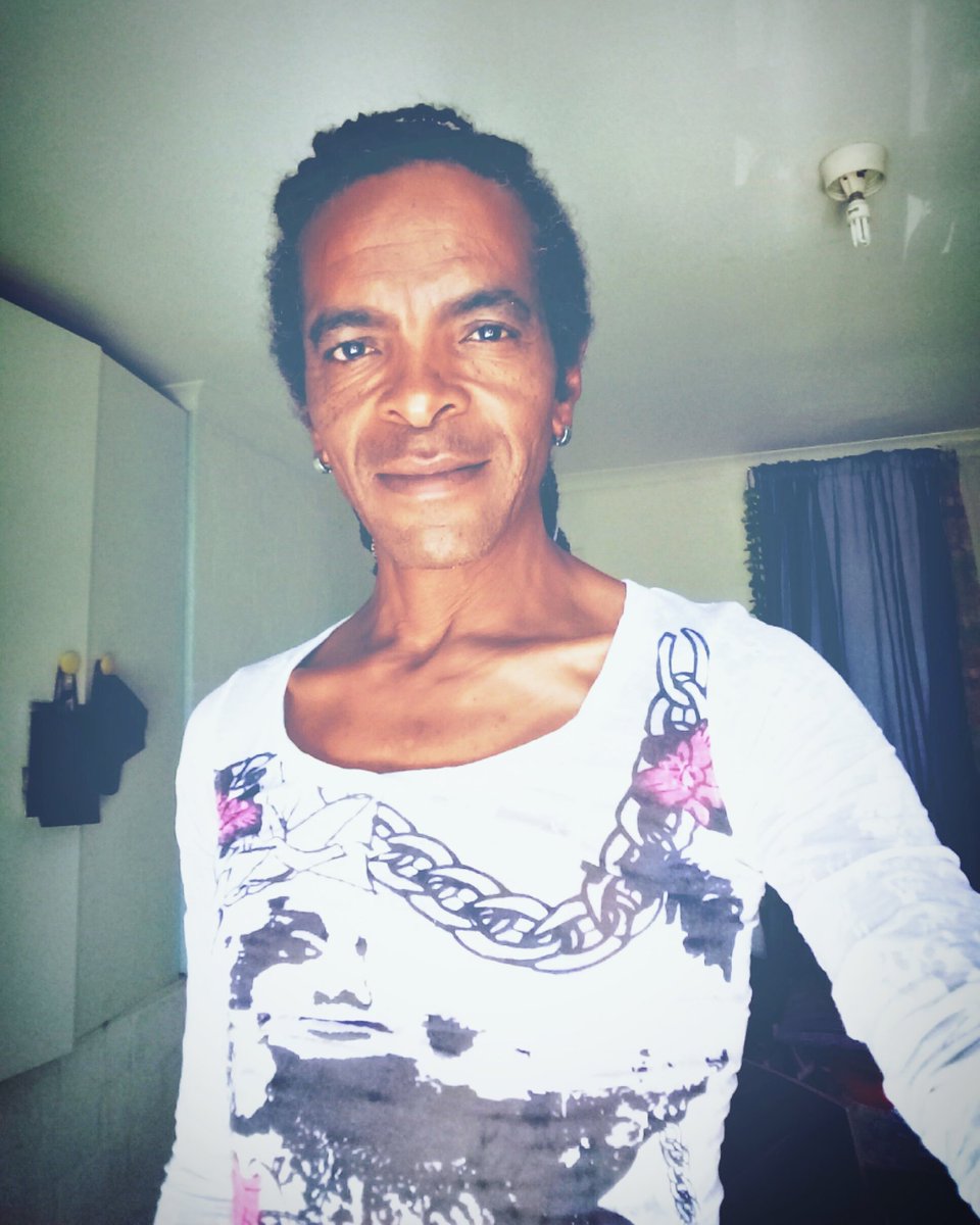 SoliPhilander's tweet photo. Just reminiscing about how my gran used to cover us from head to toe in Vaseline - really like getting us ready to be braaied!
#whatspf #shineon https://t.co/cFPvbr2wlX