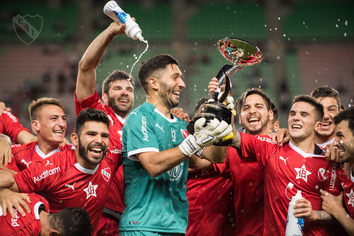 Independiente's tweet photo. Nadie más indicado que nosotros 👑🏆

¡#FelizDíaDeReyes!

#TodoRojo 🔴 https://t.co/oq3P6vzyGb