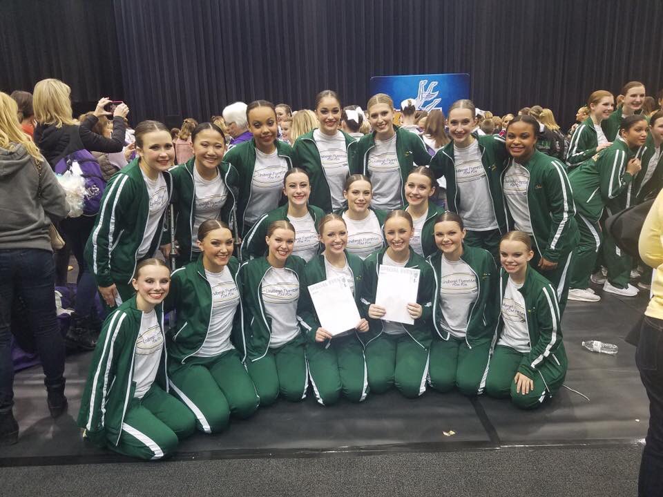 LHSflyerettes's tweet photo. What an AMAZING time we had in Chicago! Jv placed 1st in kick and 6th in pom! Varsity placed 2nd in kick and 3rd in pom! We can’t wait for rest of competition season! https://t.co/QWZhmkMvpY
