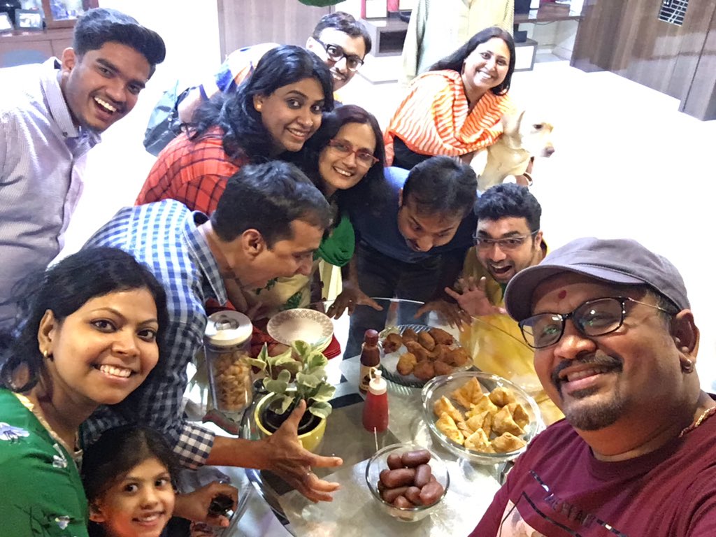 abhijitnghoshal's tweet image. Our Swarrit Academy of Vocal Music mastee time today.
#abhijitghoshal #saregamapa #voicetrainer #vocaltrainer #bollywood #singer