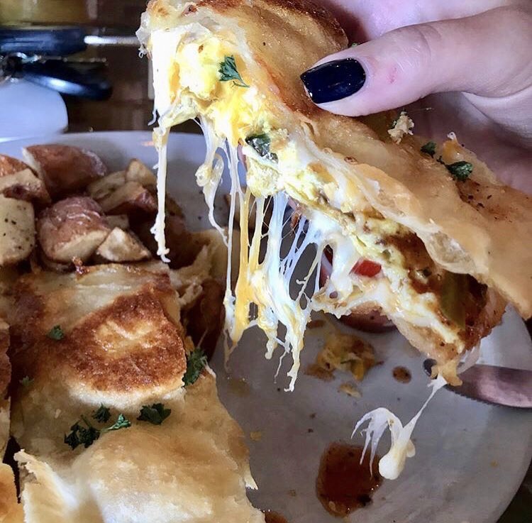 DinosLounge's tweet photo. Brunch quesadilla! Served Saturdays &amp; Sundays, 9-3pm 🍳 Photo credit: @thosegurlscaneat ~ Instagram 
#DinosLounge #AlwaysHappyHour #Ferndale #Brunch https://t.co/QusZICVXZN