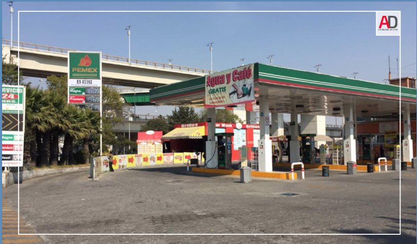ADNoticiasMex's tweet photo. #DesabastoGasolina ⛽️❌
Estación 03392, Alfredo del Mazo esquina con Lopez Portillo NO está dando servicio.
#ReporteAD
https://t.co/n8y7QUMpAl https://t.co/CcE28wWjZS