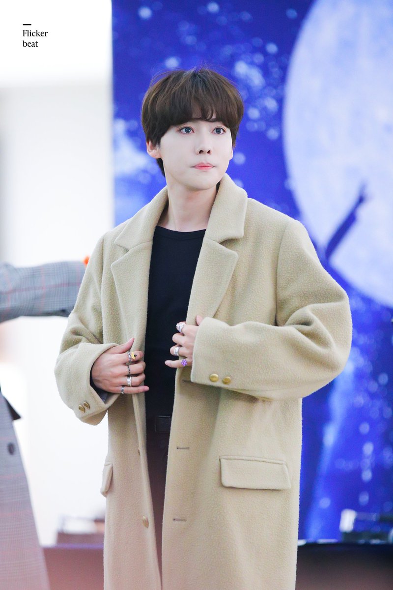 FlickerBeat_w's tweet photo. 190106 영등포팬싸

청량!!

#김진우 #위너 https://t.co/68KSDXVphV