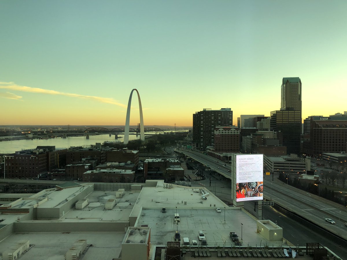 TheRandalorian_'s tweet image. View from last night and this morning #SheAndI