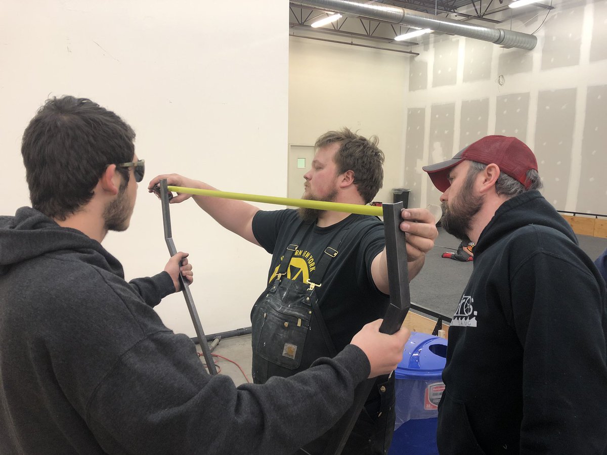frc3015's tweet photo. Getting the rocket ships ready for blastoff https://t.co/1Xwk4L9gMw