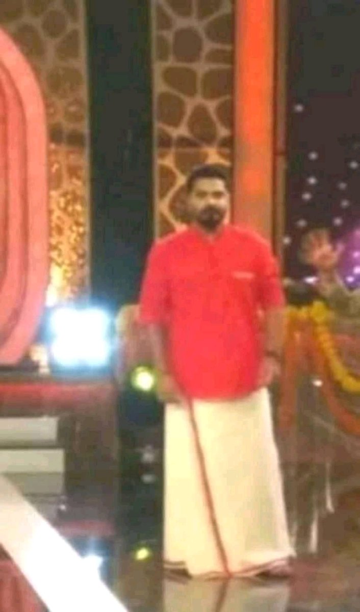 Osthi_Karthick's tweet photo. Nee love pandra Paiya Simbu fan ah erutha Ava Kandipa Unna Vittu Pooga Maata Yematha maata Coz Yentha Oru Expectation Ellama Enmela Uyir ah Erukanna Unna uyir ah love pandra Ava Ypdi Unna vittu Poven 😍😍😍😘😘
THALAIVAN #ST_SAID 🔥🔥🔥Goosebumps 🔥🔥🔥🔥
#Pongalspl #ZeeTamil https://t.co/NXKHnwbNDh