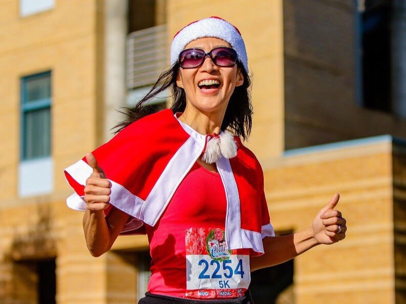 RunforaclausOC's tweet photo. Happy Sunday Runday!
 #sundayrunday #rfac #runforaclaus #runrunrun #ridethewave #ocmarathon#runforfun #sundayrunday #runforlife #runoc #runtheoc #runnergirl #smilesformiles#holidayseason #festivefun #runtheworld
Read Less https://t.co/F0UiPaqRCB