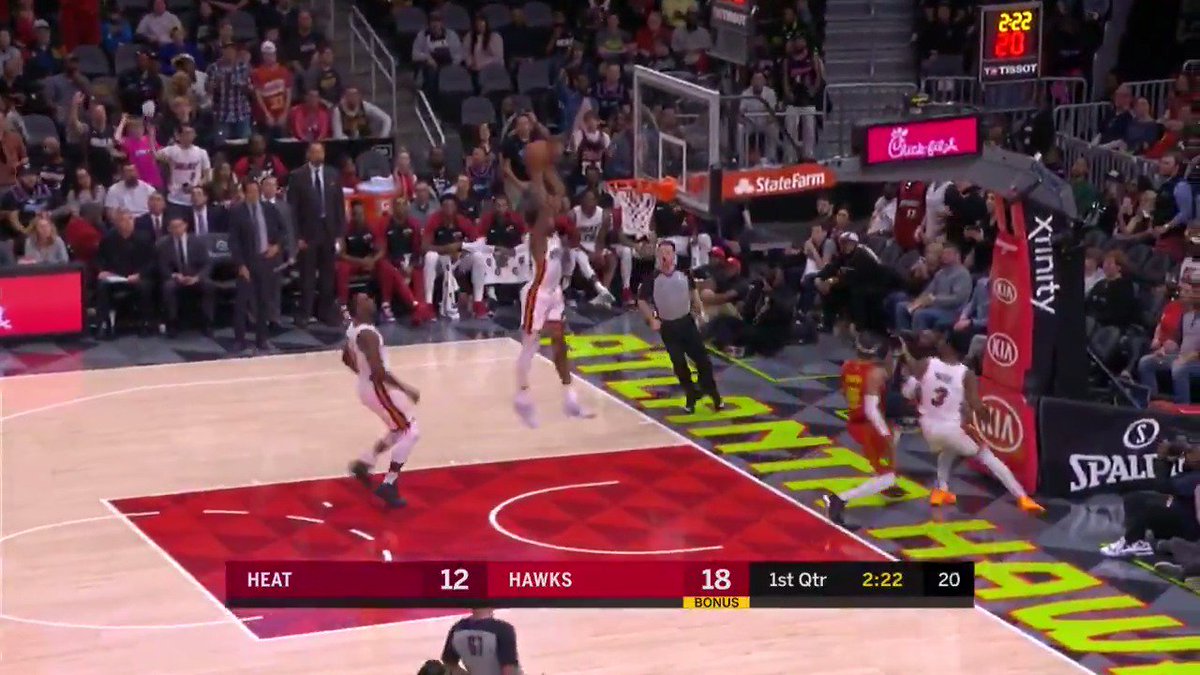 Wow! @DwyaneWade's Bag of Tricks on full display tonight in Atlanta!