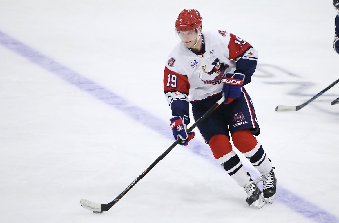 We want to wish @colinschmidt03 a very happy 19th birthday! 🎁🎂