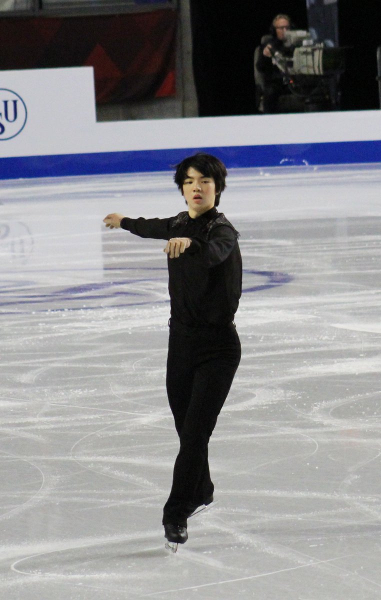 ReenieOnIce's tweet photo. Brighter than any sun, I love a deserving Bronze Medalist!
#GPFigure #GPFVancouver #gpf2018 #JunHwanCha https://t.co/TSo9X1CoWf
