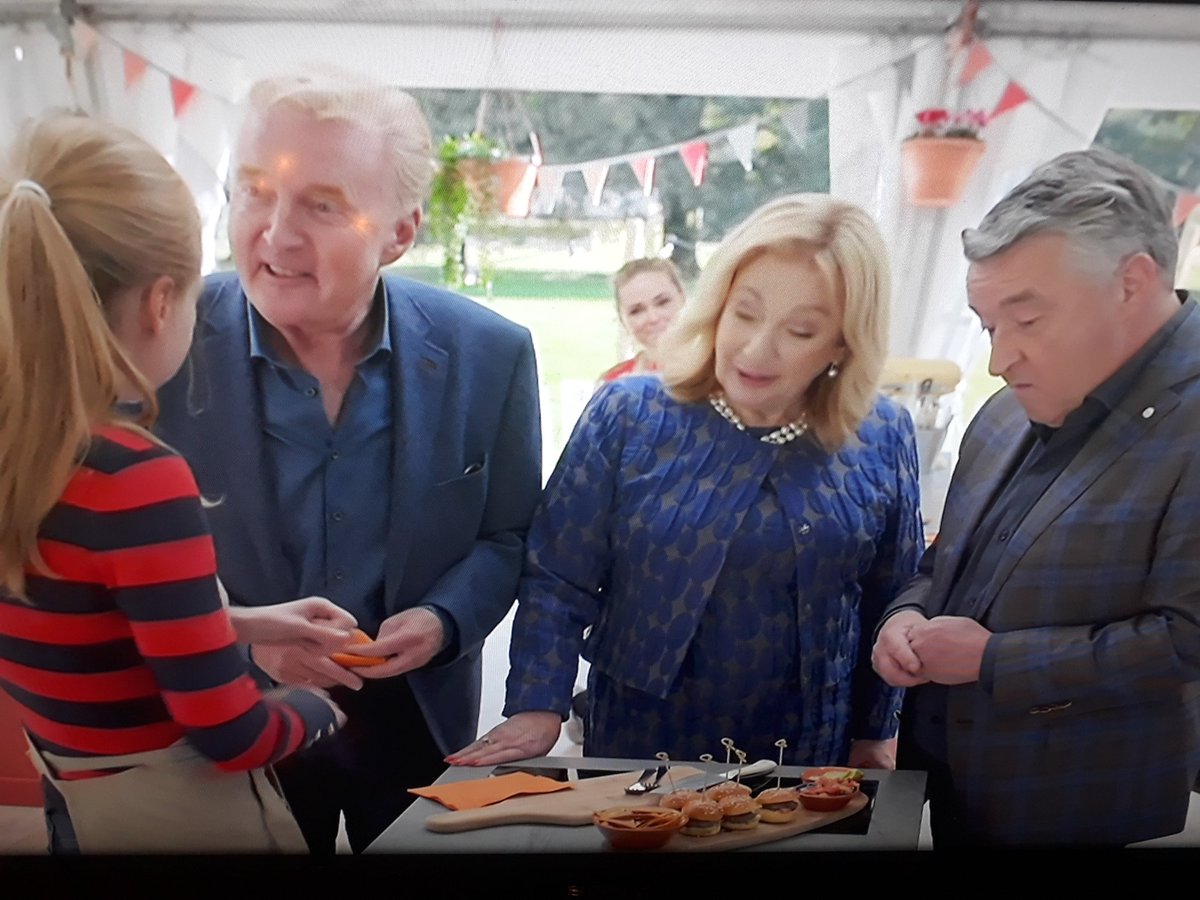 Het charmante proeven is in volle gang #hhb <a href="/heelhollandbakt/">Heel Holland Bakt</a> <a href="/BijRobert/">Robert van Beckhoven</a> #andre  #janny