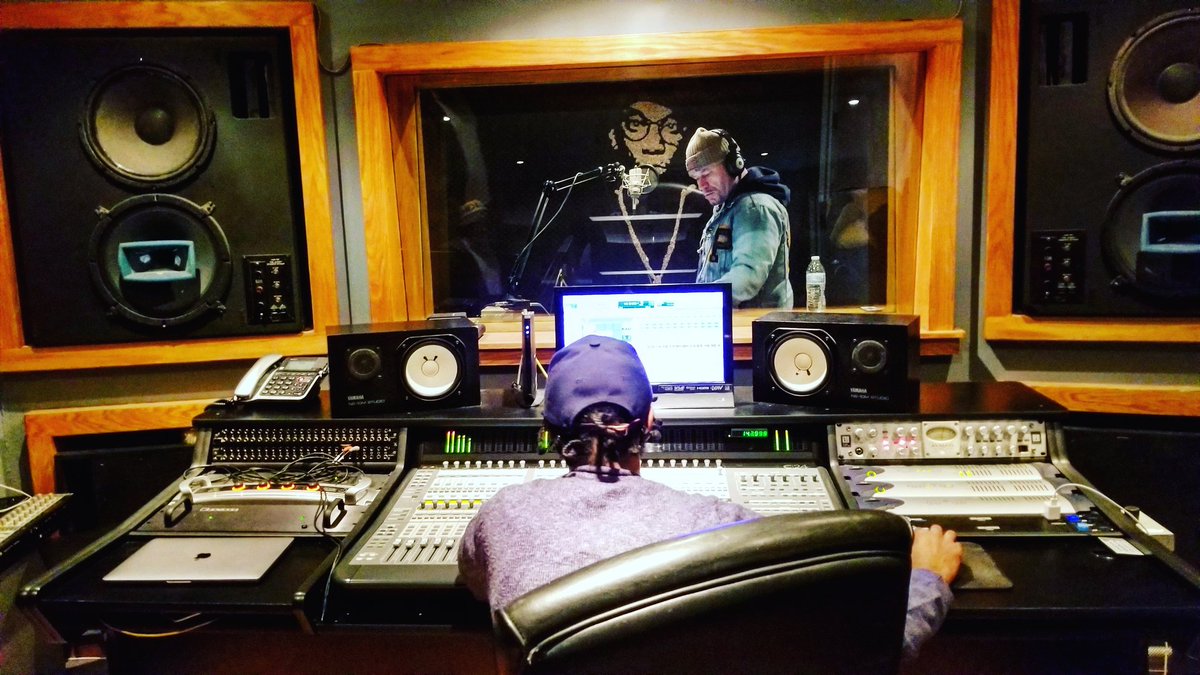 Working!! <a href="/BornHisenburg/">born unique</a> new music soon...#grimelords