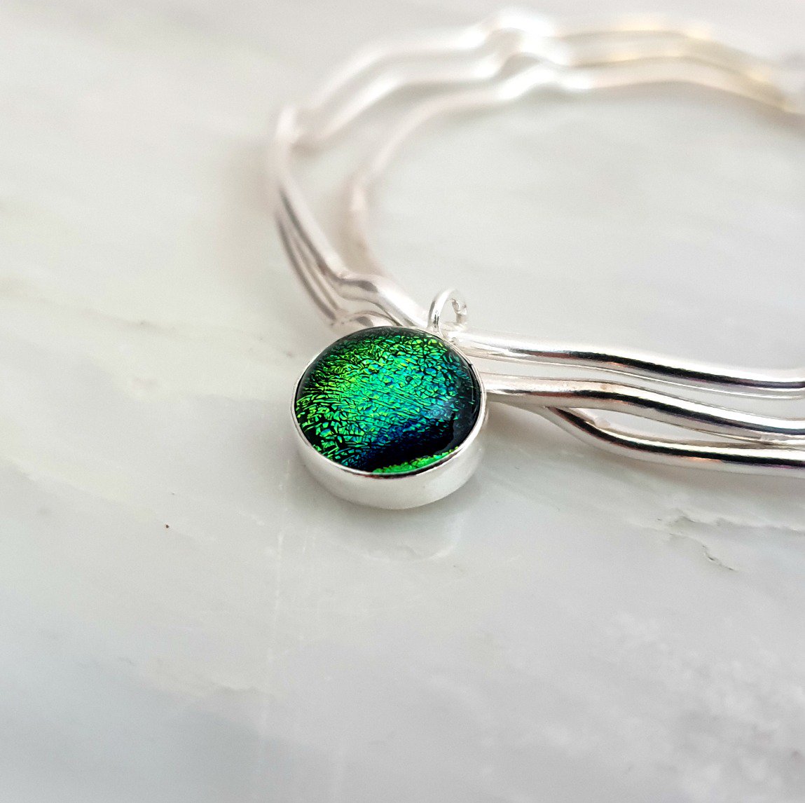 Hello #handmadehour Happy New Year to you all!! I have only got this new bangle set to show you that is new as I'm working some new lines . Would love to know what you think!  #CraftHour #eshopsuk #UKCraftersHour