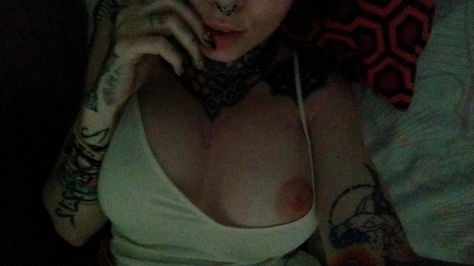 #lazysundays https://t.co/tKhSmtwmdz<a href="/tag/lazysundays"class="tags">#lazysundays</a>