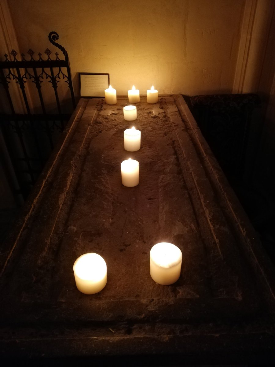 Candlelit epiphany service @TewkesAbbey gives the place a totally different feel - love how it lights the tombs! #FollowTheStar #candles #tombs #churcharchitecture