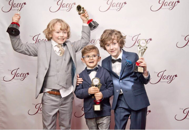 sebastianB_R's tweet photo. New @JoeyAwards1 photos are up! Here are some favs. Made new friends and celebrated with some of my besties! Lucky to have won Best Actor in a Guest Starring Role in a TV series! I won for @thexfiles for the episode #xffamiliar Even my @LegionFX bros were there! @Holly__Dale https://t.co/A6yyqFXacc