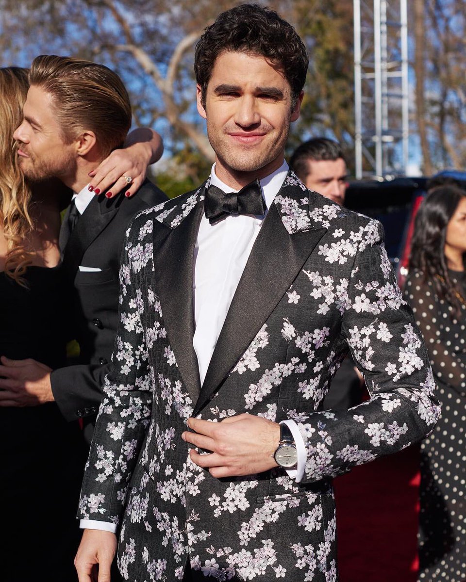 Erickcourage's tweet photo. SO HANDSOME! @DarrenCriss ππ https://t.co/BzAMMSElZn