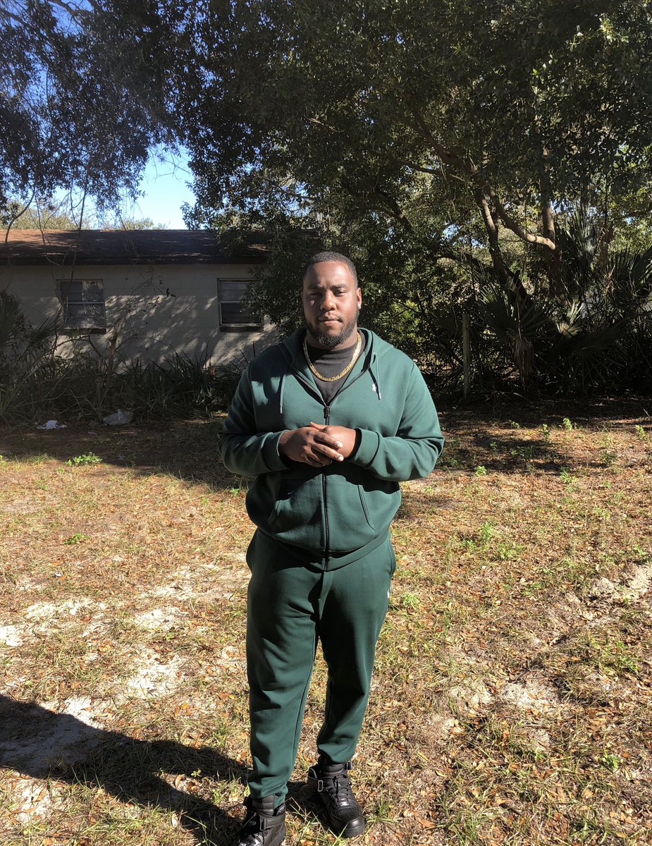 district.three3️⃣ tweet media
