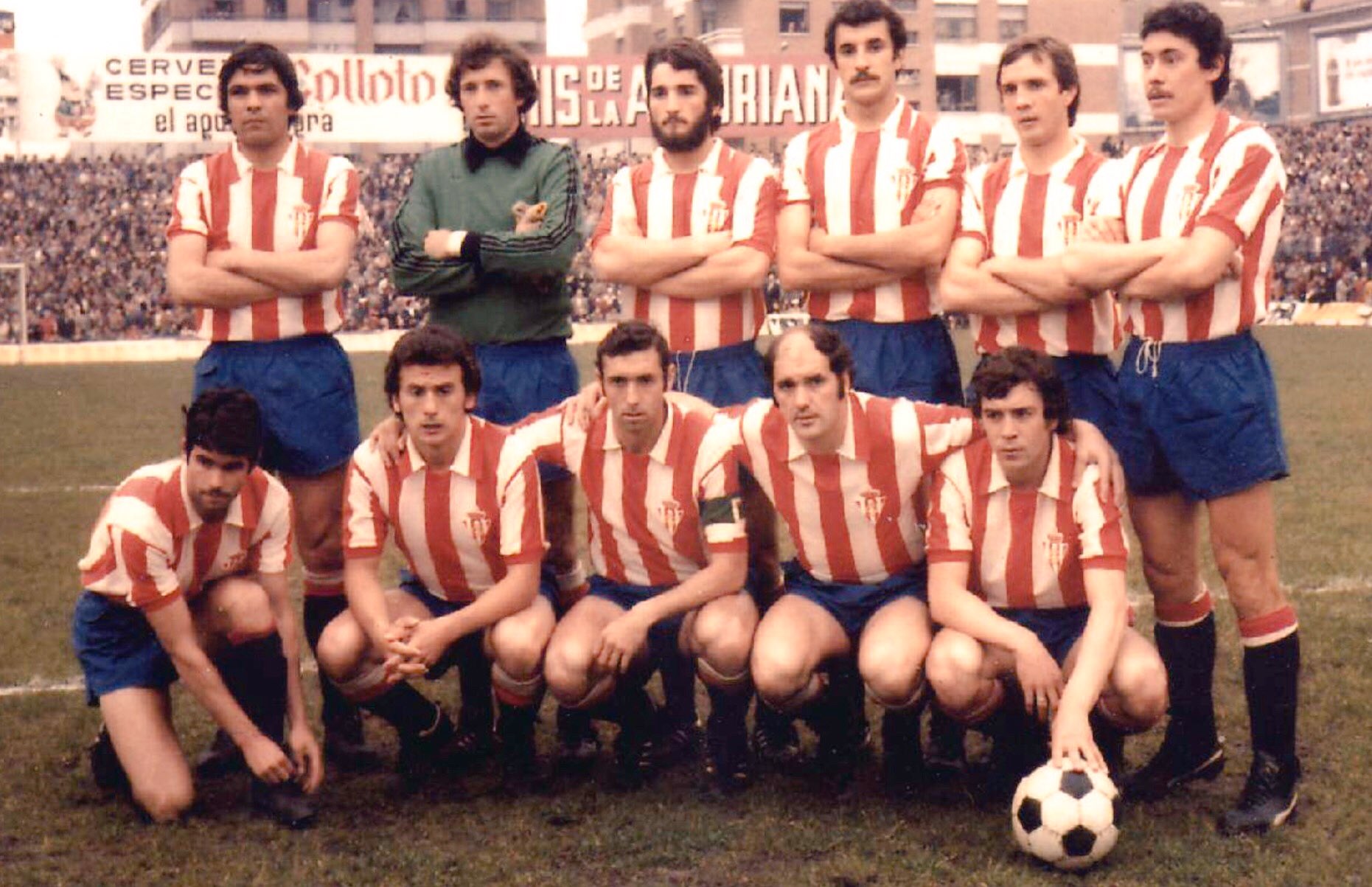 FOTOS HISTORICAS O CHULAS DE FUTBOL - Página 5 DwQfGAjXcAAuwcU