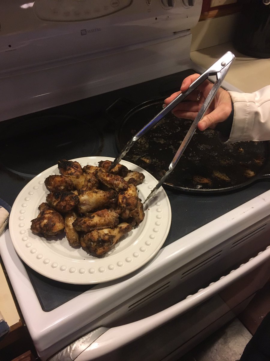 techomd's tweet image. #woodfired #TechoBloc #family #friends #outdoorliving #Pavers #srw #grillisland #castironcooking