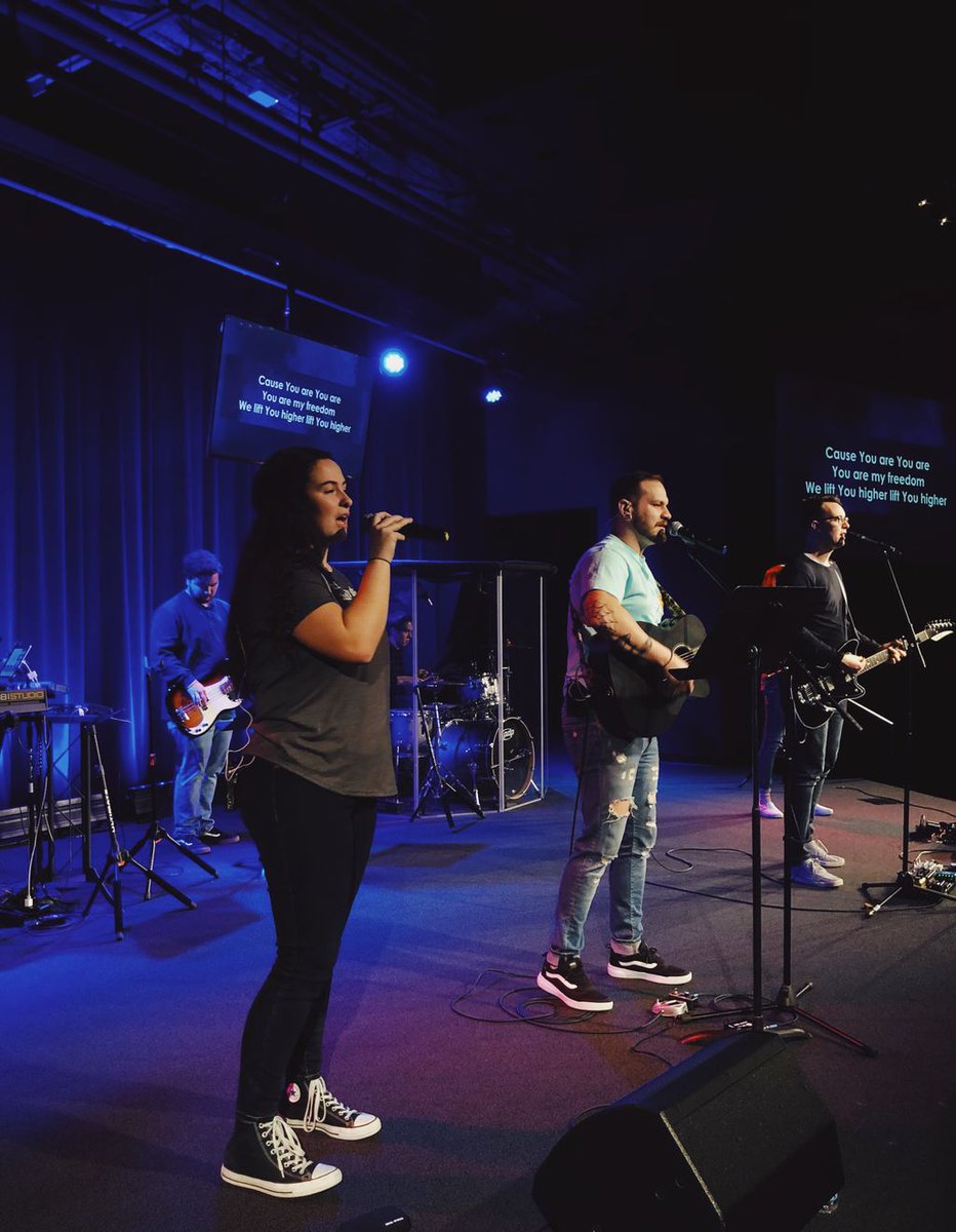 fc|students tweet media