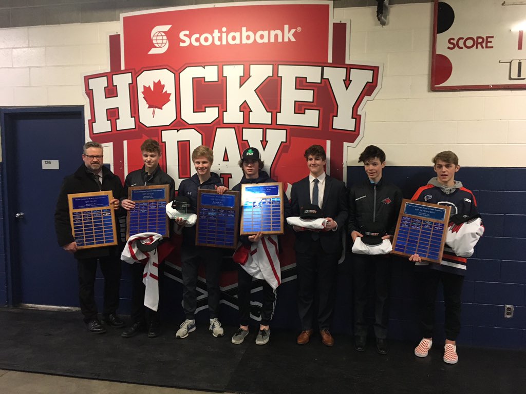 rha_kelowna's tweet photo. Congrats to POE Bantam Prep player Jacob Rausch on being awarded All-Star Defenseman for his performance at the 2019 Kamloops International Bantam Ice Hockey Tournament @KIBIHT
Great job Jacob! 👍
#poehockey #poebantamprep #kibiht #hockey2019 #building360degreeplayers https://t.co/fZPoU1jnlb