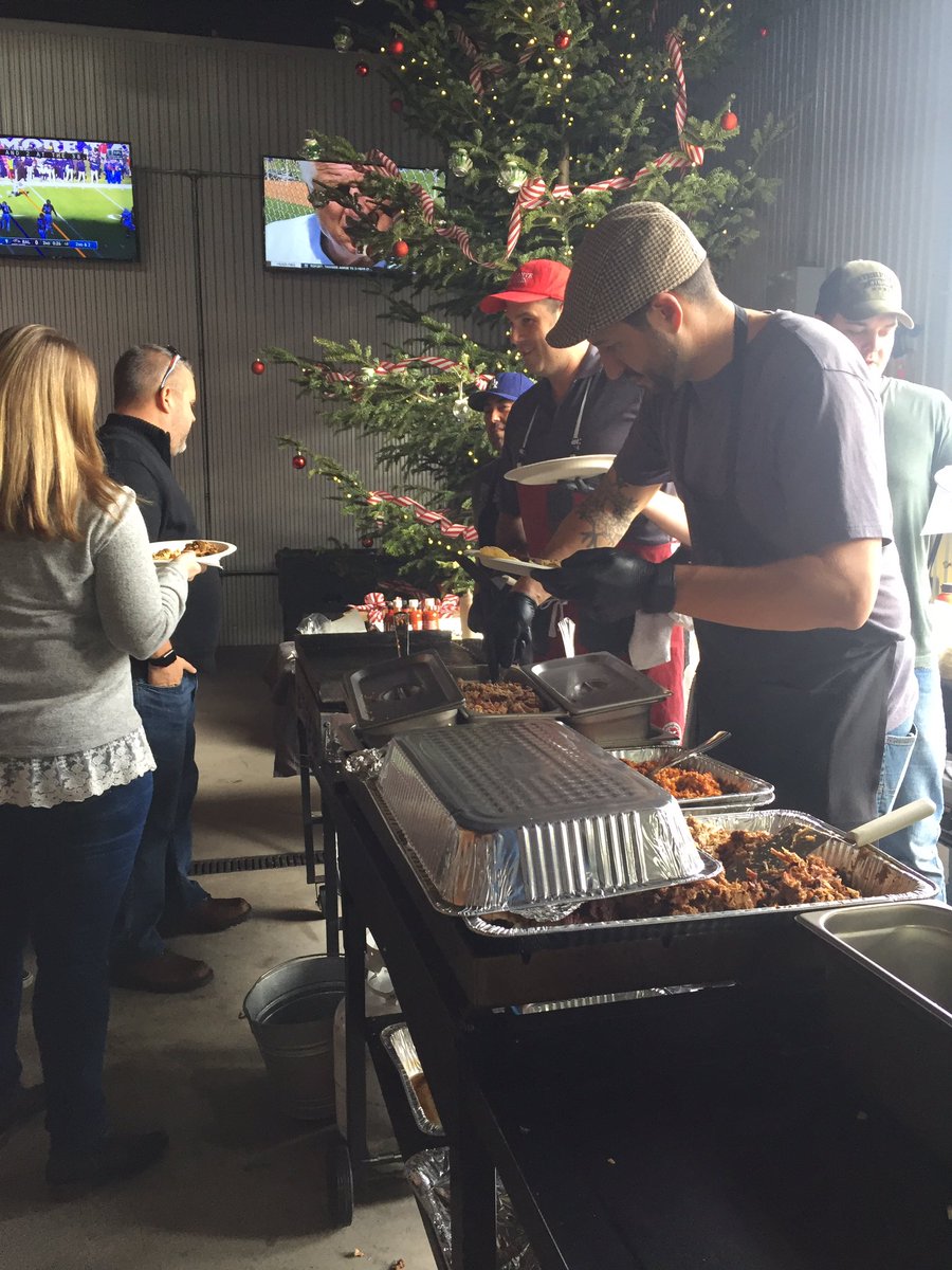 Did someone day tacos AND in support of a great cause? Count us in! Great time today at <a href="/TinCityCider/">Tin City Cider</a> for Matt’s benefit while enjoying an amazing array of <a href="/FISHGAUCHO/">Fish Gaucho</a> tacos. #pasorobles 🍎 🌮